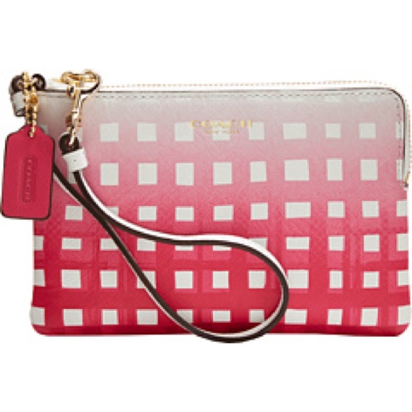 FLASH SALE!! NWT Coach EXTREMELY RARE gingham wristlet!! PRICE FIRM - Picture 2 of 2